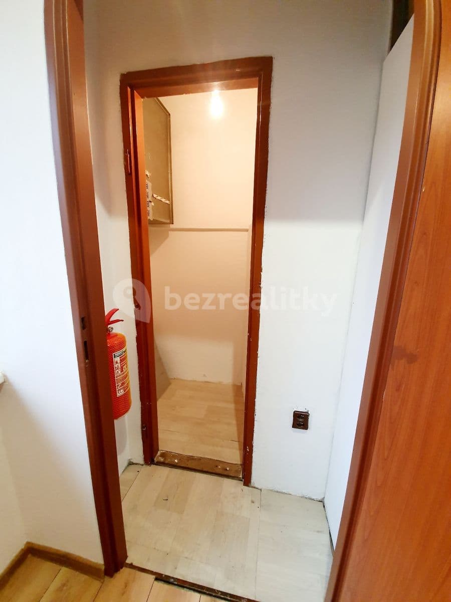Prenájom nebytového priestoru 87 m², V Olšinách, Praha, Praha Prenájom nebytového priestoru 87 m², V Olšinách, Praha, Praha