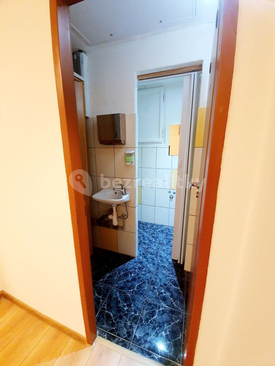 Prenájom nebytového priestoru 87 m², V Olšinách, Praha, Praha Prenájom nebytového priestoru 87 m², V Olšinách, Praha, Praha