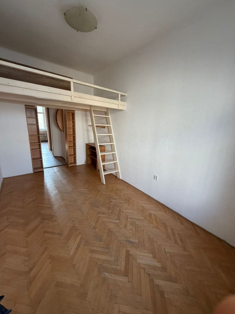 Prenájom bytu 1-izbový 30 m², Spytihněvova, Praha, Praha Prenájom bytu 1-izbový 30 m², Spytihněvova, Praha, Praha