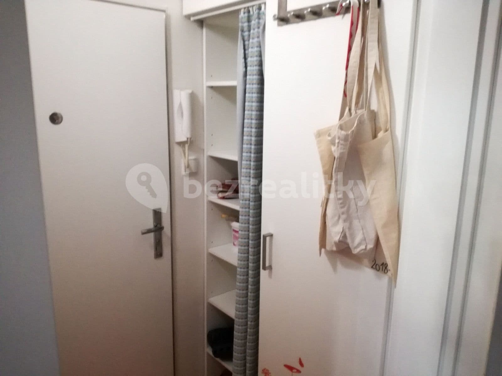 Prenájom bytu 1-izbový 35 m², Jana Masaryka, Praha, Praha Prenájom bytu 1-izbový 35 m², Jana Masaryka, Praha, Praha