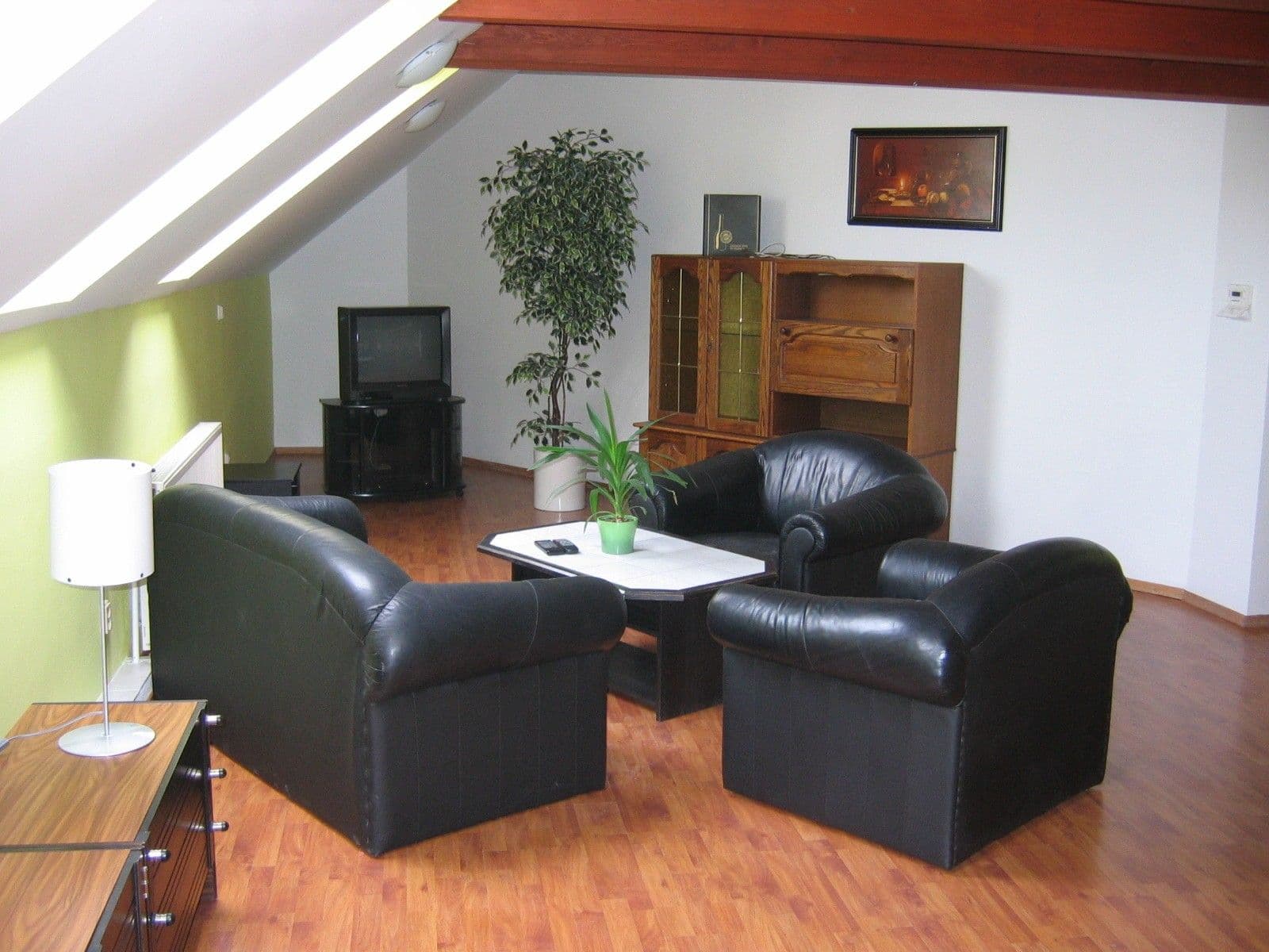 Prenájom bytu 4-izbový 150 m², Koželužská, Olomouc, Olomoucký kraj Prenájom bytu 4-izbový 150 m², Koželužská, Olomouc, Olomoucký kraj