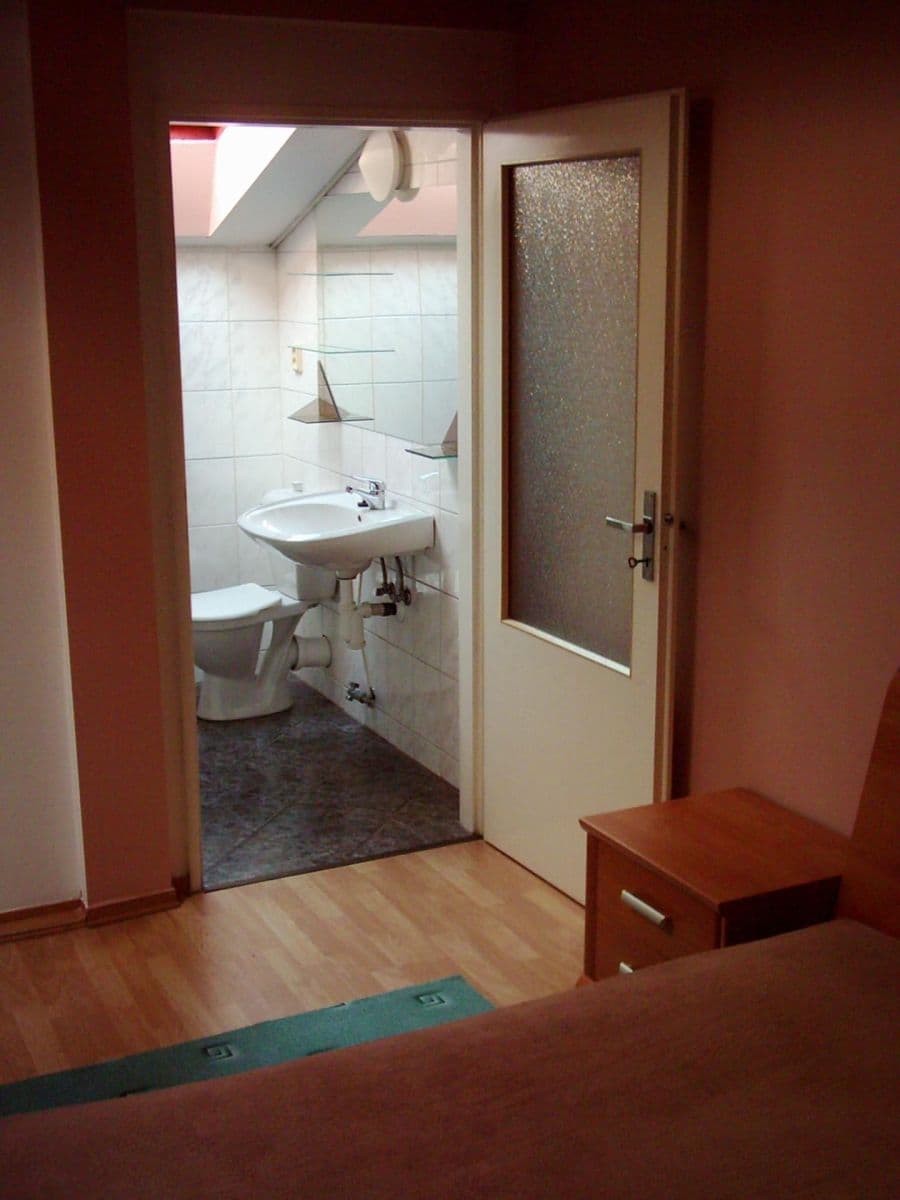 Prenájom bytu 4-izbový 150 m², Koželužská, Olomouc, Olomoucký kraj Prenájom bytu 4-izbový 150 m², Koželužská, Olomouc, Olomoucký kraj