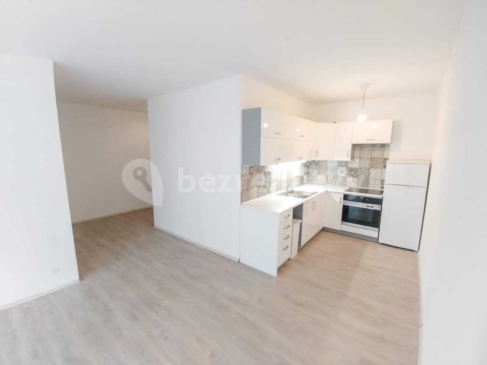 Prenájom bytu 2-izbový 47 m², V Lázních, Jesenice, Středočeský kraj Prenájom bytu 2-izbový 47 m², V Lázních, Jesenice, Středočeský kraj