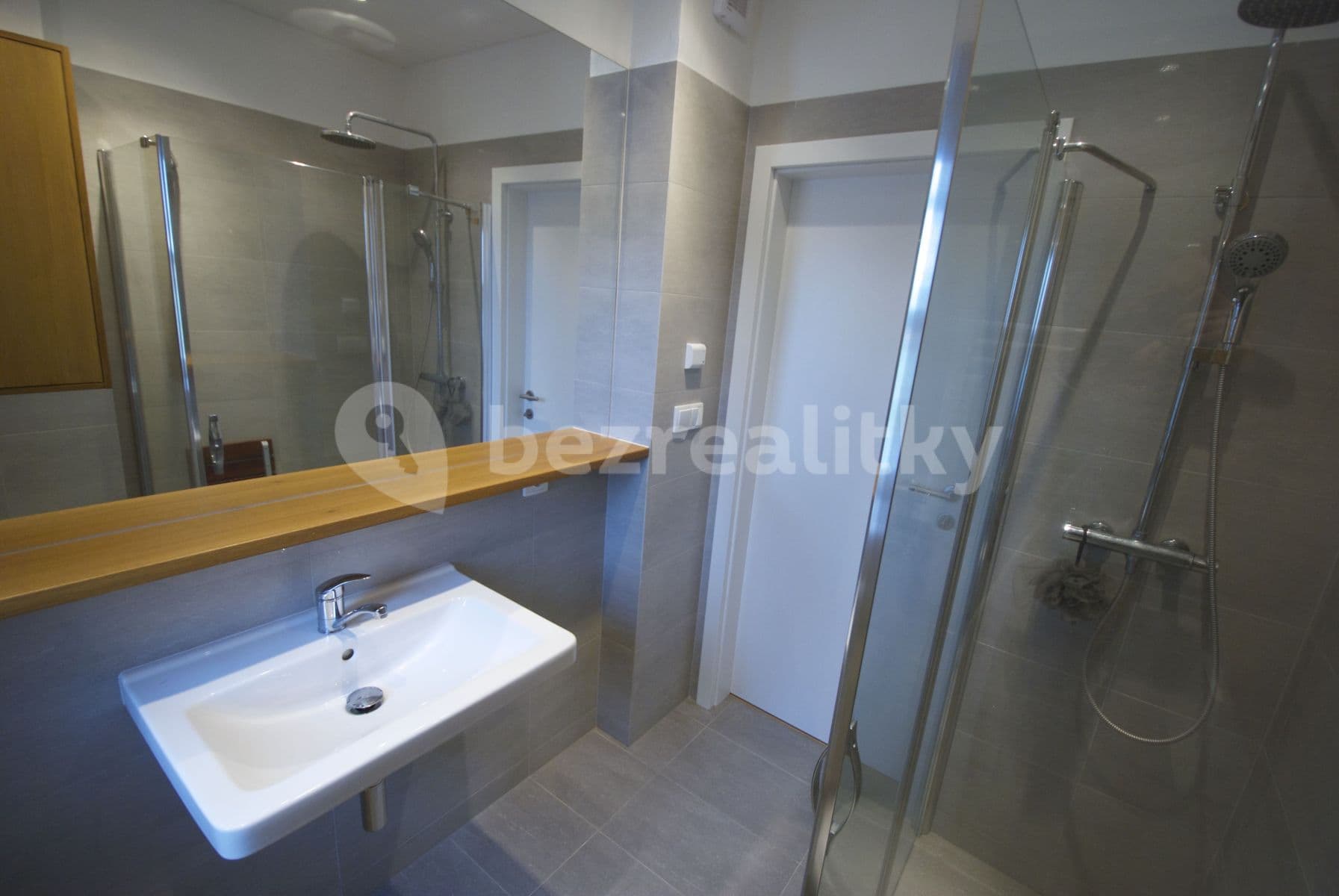 Prenájom domu 114 m², pozemok 638 m², Vokřínská, Praha, Praha Prenájom domu 114 m², pozemok 638 m², Vokřínská, Praha, Praha