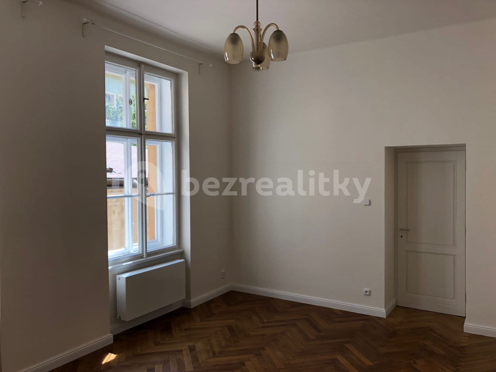 Prenájom bytu 3-izbový 88 m², U Nádražní lávky, Praha, Praha Prenájom bytu 3-izbový 88 m², U Nádražní lávky, Praha, Praha