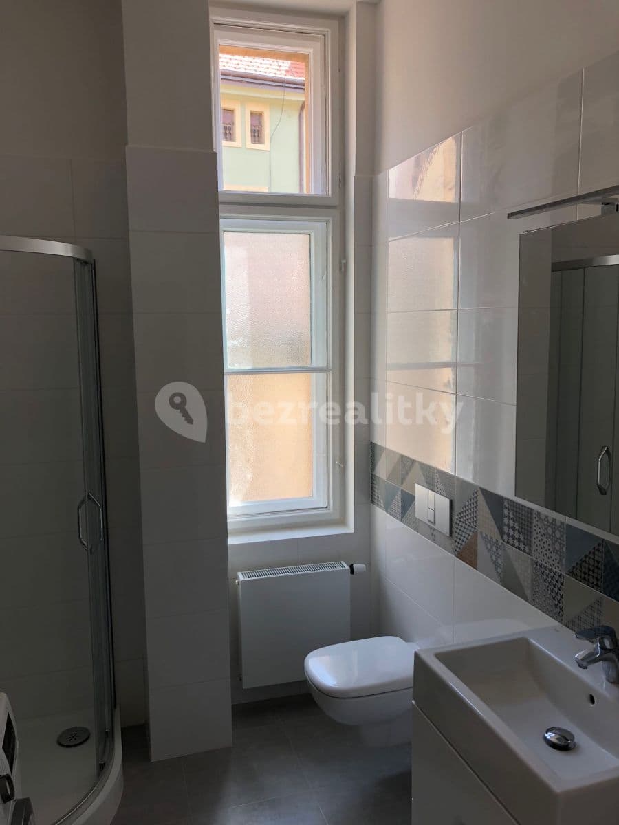 Prenájom bytu 3-izbový 88 m², U Nádražní lávky, Praha, Praha Prenájom bytu 3-izbový 88 m², U Nádražní lávky, Praha, Praha