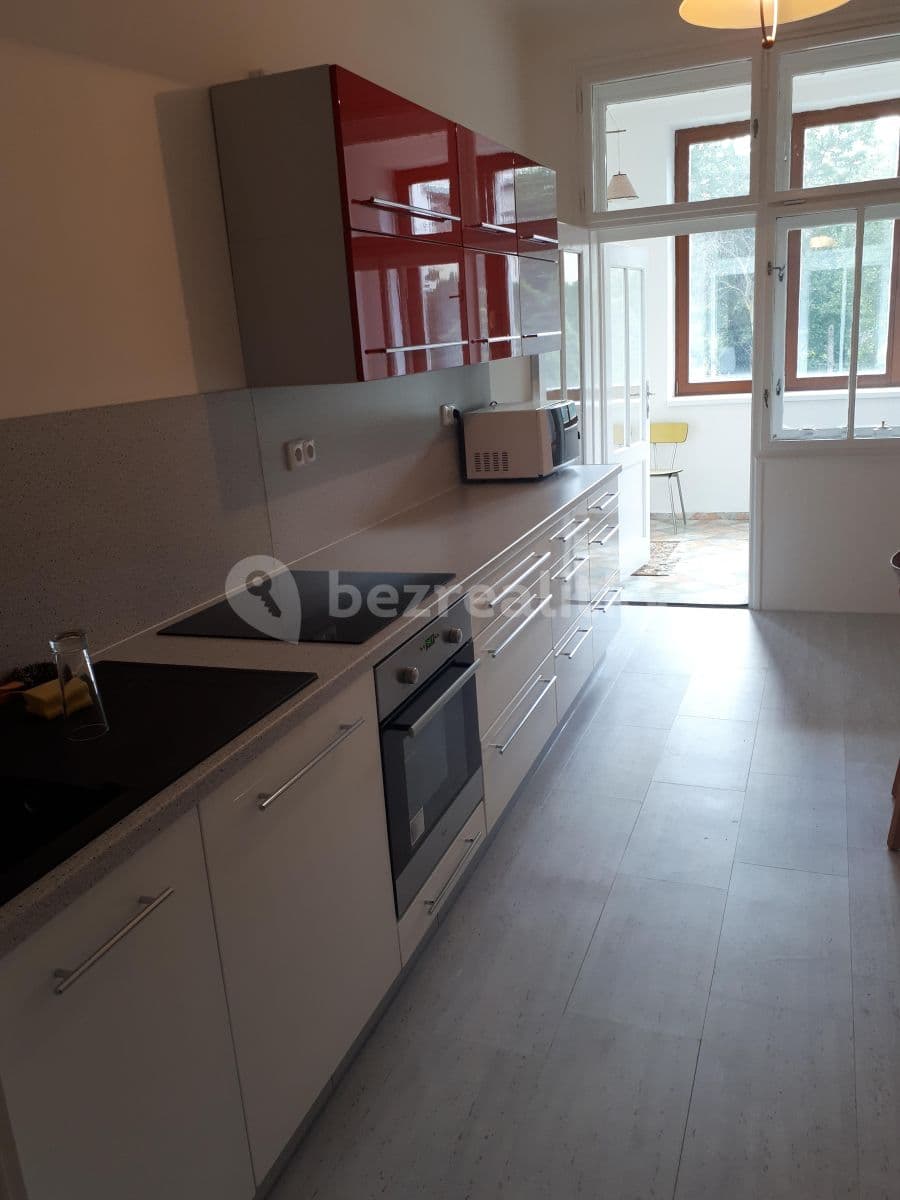 Prenájom bytu 4-izbový 120 m², Sadovského, Brno, Jihomoravský kraj Prenájom bytu 4-izbový 120 m², Sadovského, Brno, Jihomoravský kraj