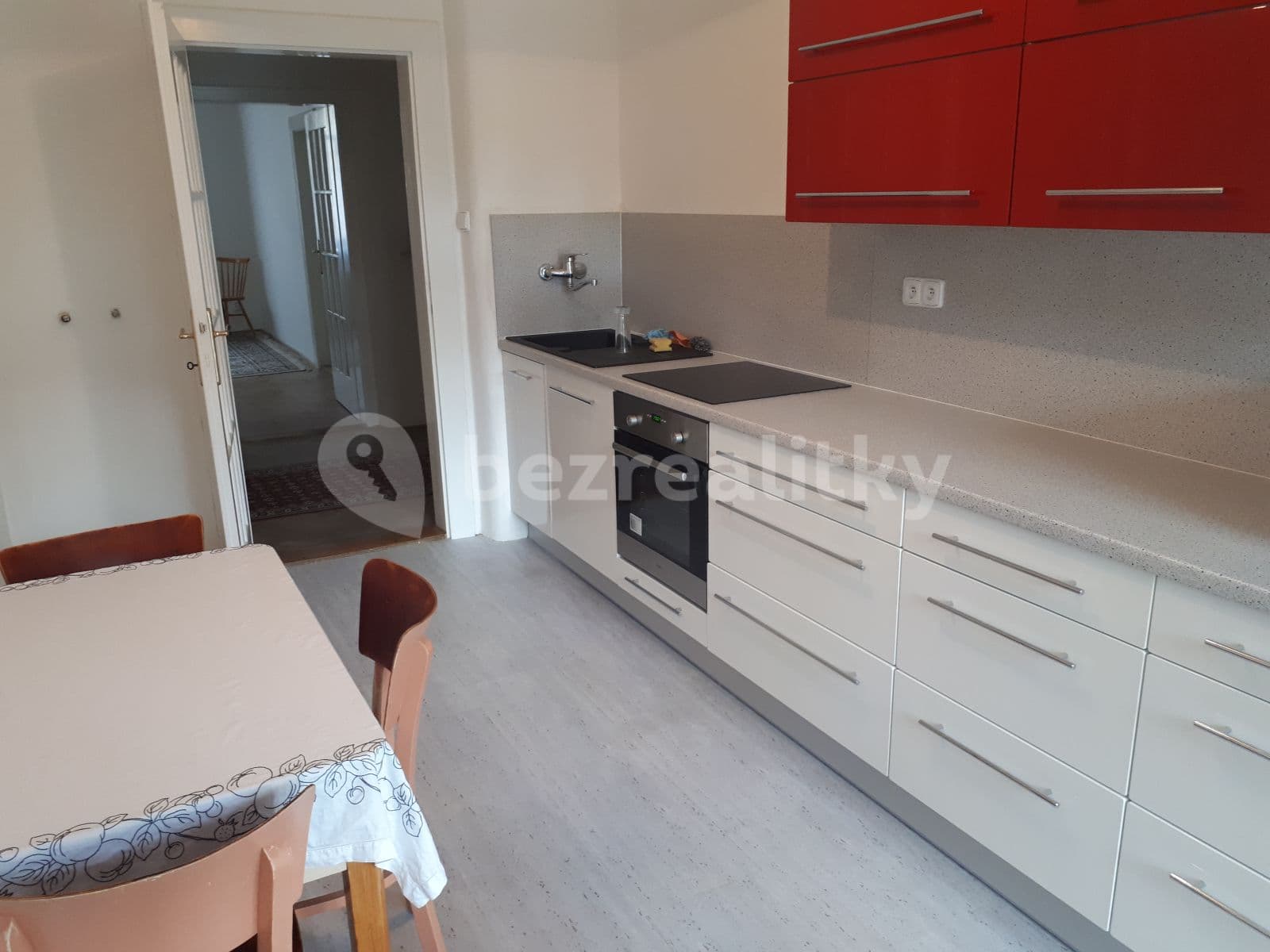 Prenájom bytu 4-izbový 120 m², Sadovského, Brno, Jihomoravský kraj Prenájom bytu 4-izbový 120 m², Sadovského, Brno, Jihomoravský kraj