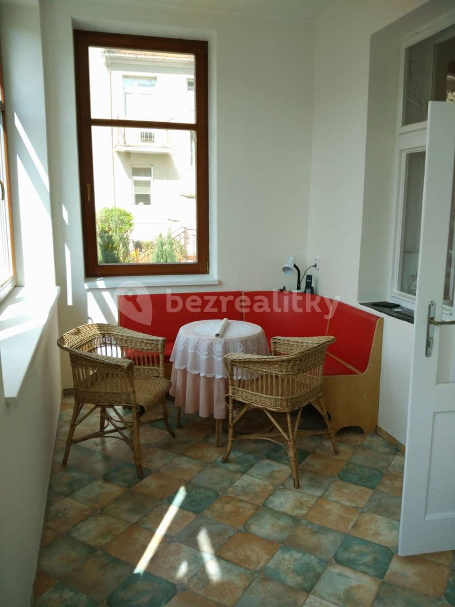 Prenájom bytu 4-izbový 120 m², Sadovského, Brno, Jihomoravský kraj Prenájom bytu 4-izbový 120 m², Sadovského, Brno, Jihomoravský kraj