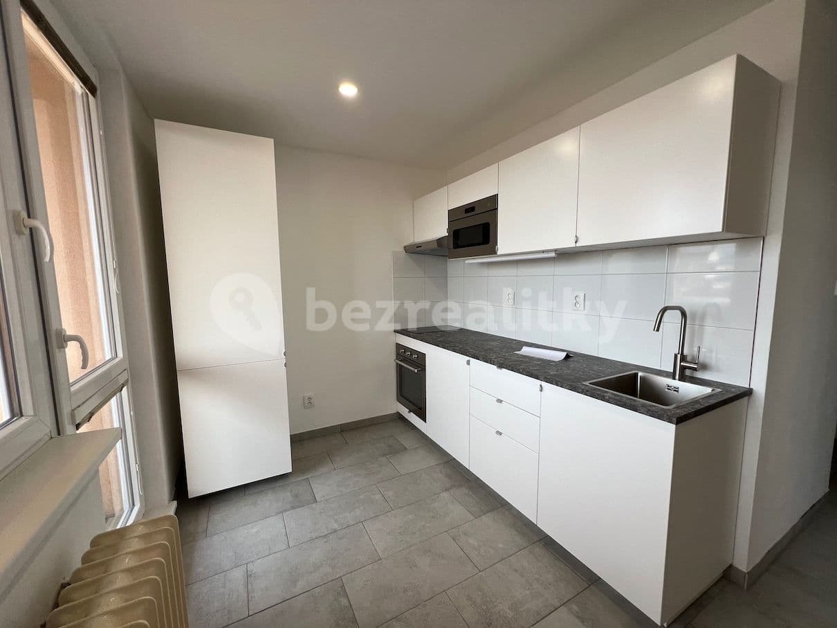 Prenájom bytu 1-izbový 32 m², Hranická, Lipník nad Bečvou, Olomoucký kraj Prenájom bytu 1-izbový 32 m², Hranická, Lipník nad Bečvou, Olomoucký kraj