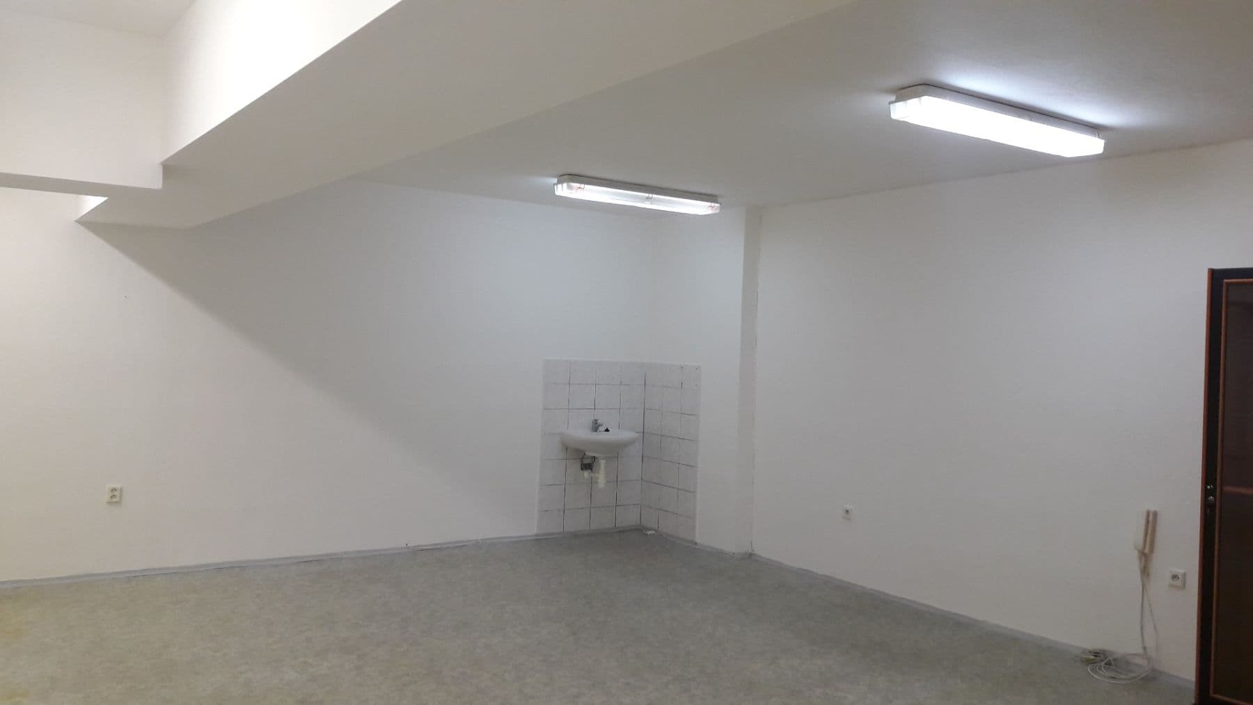 Prenájom nebytového priestoru 51 m², Janského, Olomouc, Olomoucký kraj Prenájom nebytového priestoru 51 m², Janského, Olomouc, Olomoucký kraj
