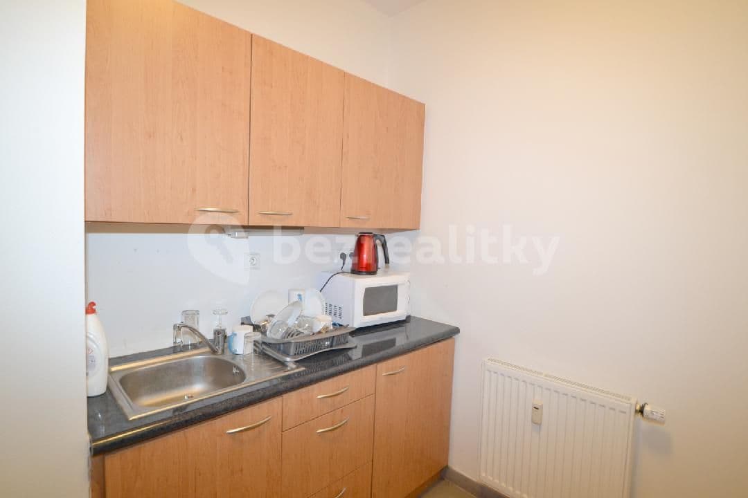 Prenájom kancelárie 27 m², Na Slatince, Praha, Praha Prenájom kancelárie 27 m², Na Slatince, Praha, Praha