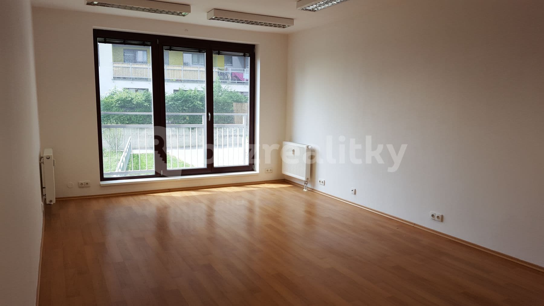 Prenájom kancelárie 27 m², Na Slatince, Praha, Praha Prenájom kancelárie 27 m², Na Slatince, Praha, Praha