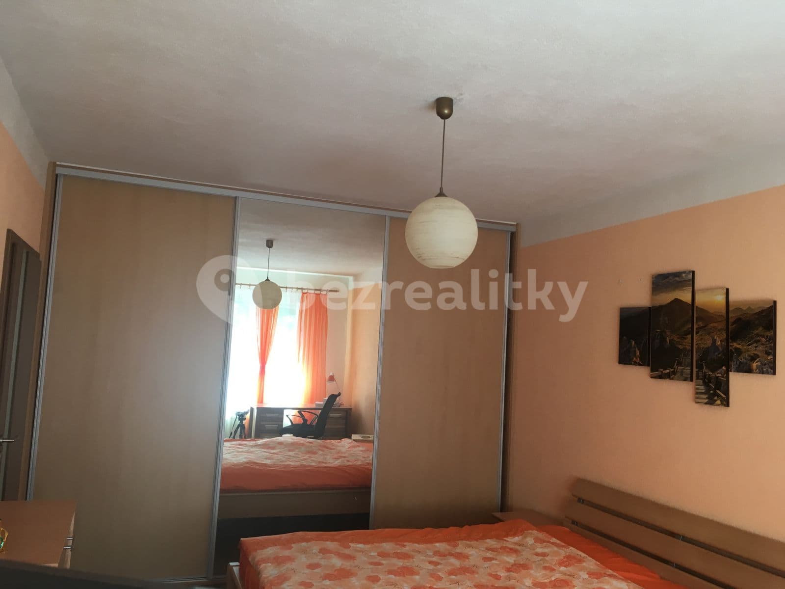 Prenájom bytu 2-izbový 58 m², Sládkova, Karlovy Vary, Karlovarský kraj