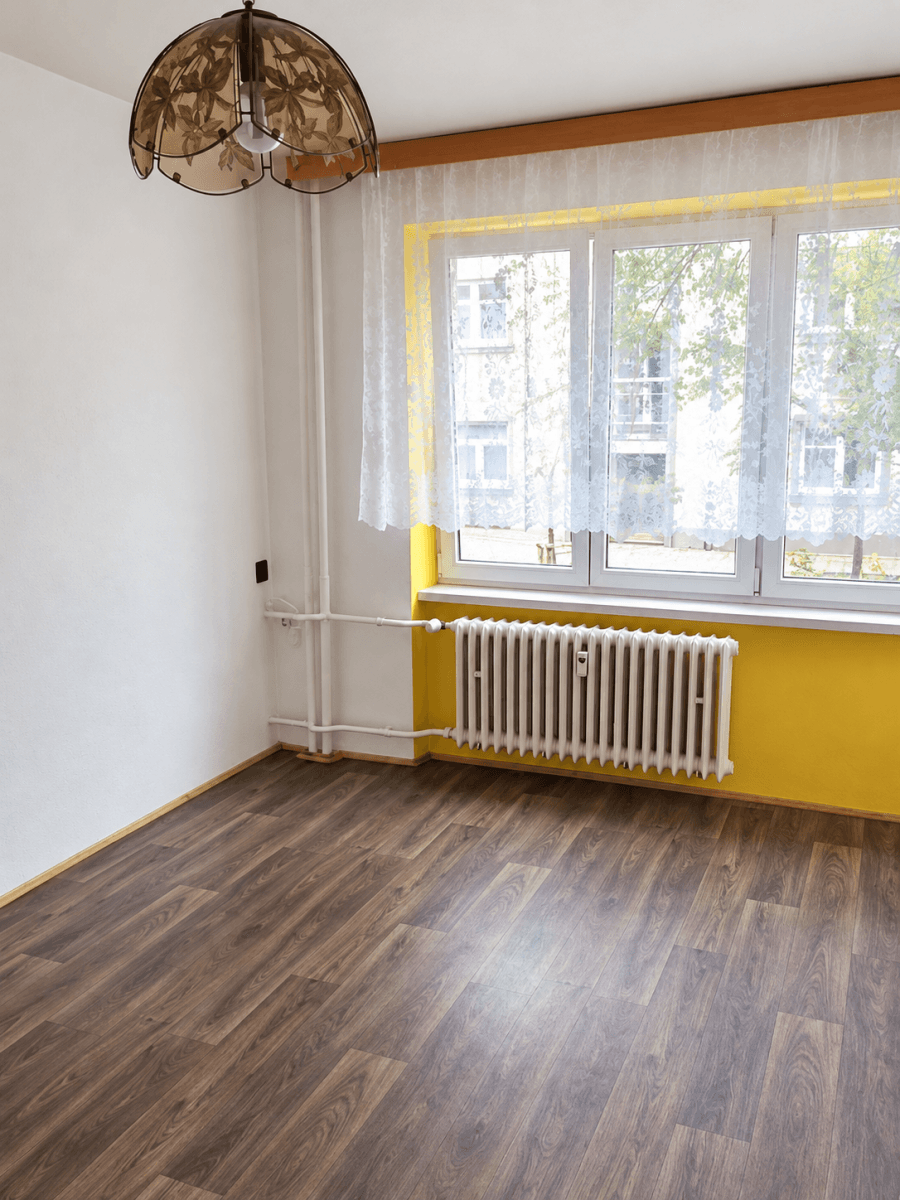 Prenájom bytu 1-izbový 26 m², třída SNP, Hradec Králové, Královéhradecký kraj Prenájom bytu 1-izbový 26 m², třída SNP, Hradec Králové, Královéhradecký kraj