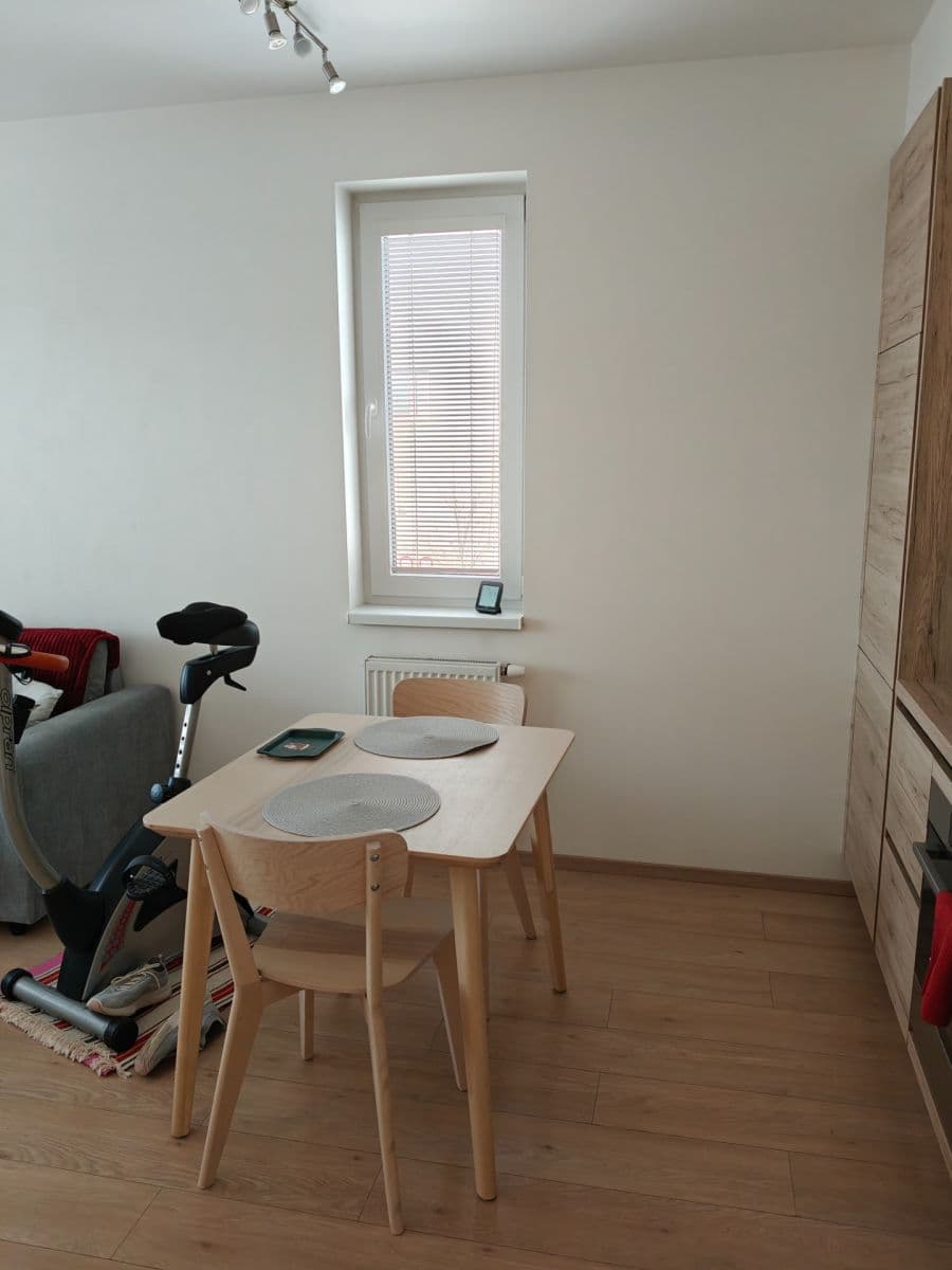 Prenájom bytu 2-izbový 50 m², Kolbenova, Praha, Praha Prenájom bytu 2-izbový 50 m², Kolbenova, Praha, Praha