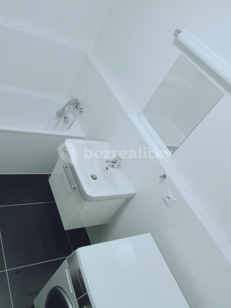 Prenájom bytu 3-izbový 80 m², Na Vackově, Praha, Praha Prenájom bytu 3-izbový 80 m², Na Vackově, Praha, Praha
