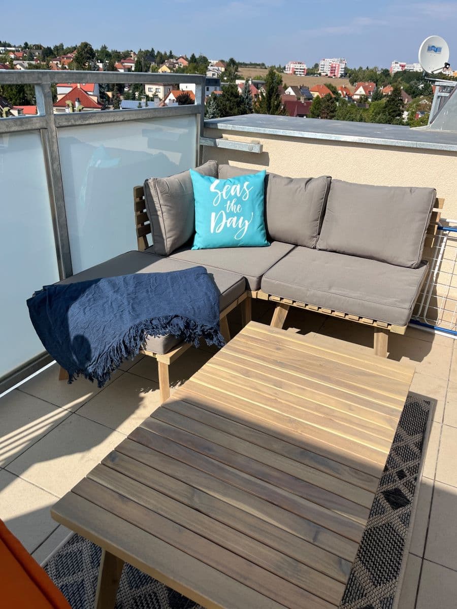 Prenájom bytu 1-izbový 38 m², Lipnická, Praha, Praha Prenájom bytu 1-izbový 38 m², Lipnická, Praha, Praha