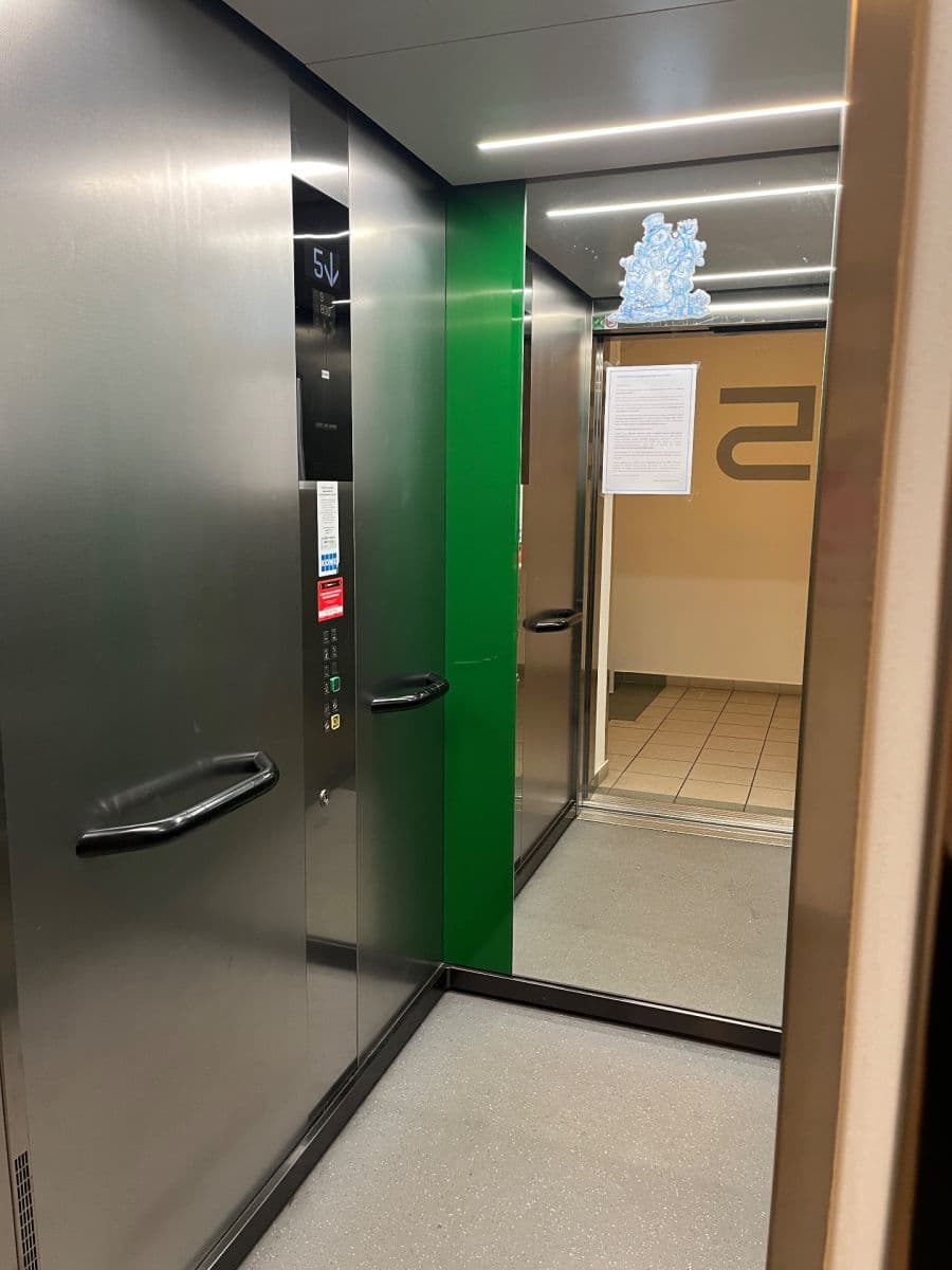 Prenájom bytu 1-izbový 38 m², Lipnická, Praha, Praha Prenájom bytu 1-izbový 38 m², Lipnická, Praha, Praha