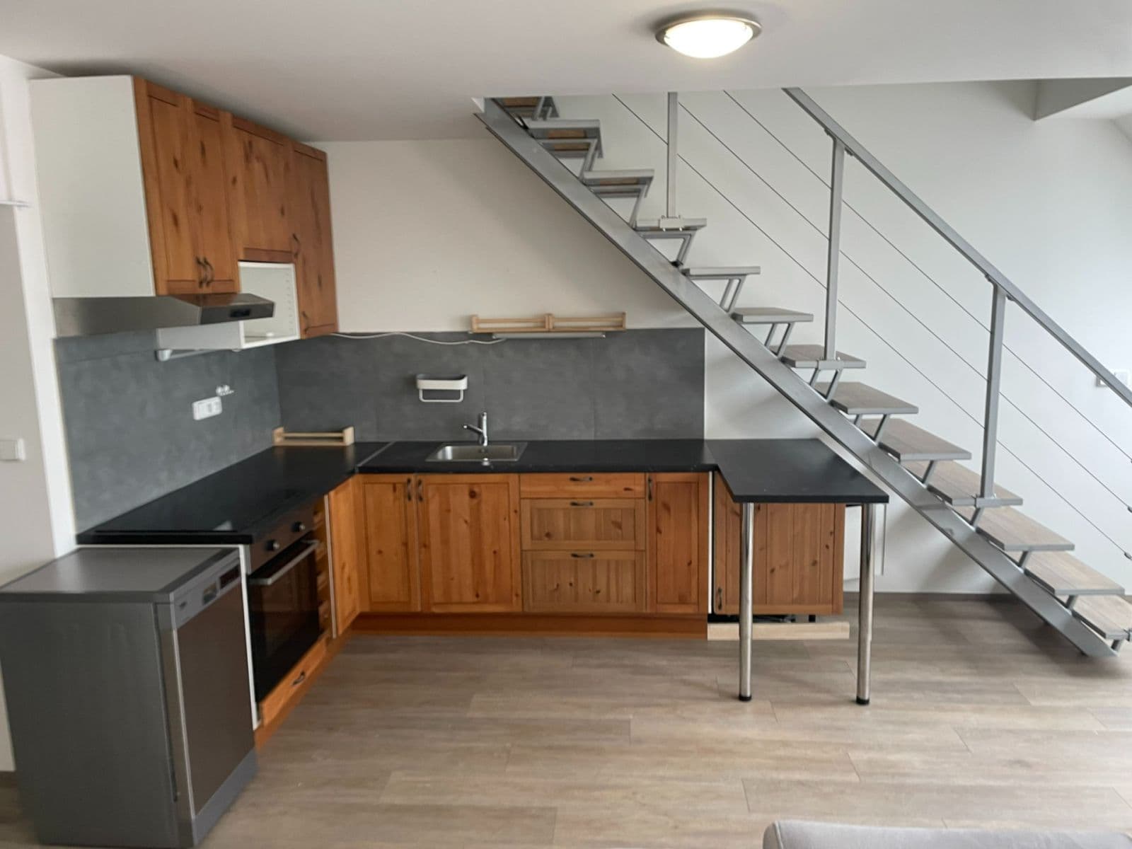 Prenájom bytu 2-izbový 81 m², V Olšinách, Praha, Praha Prenájom bytu 2-izbový 81 m², V Olšinách, Praha, Praha