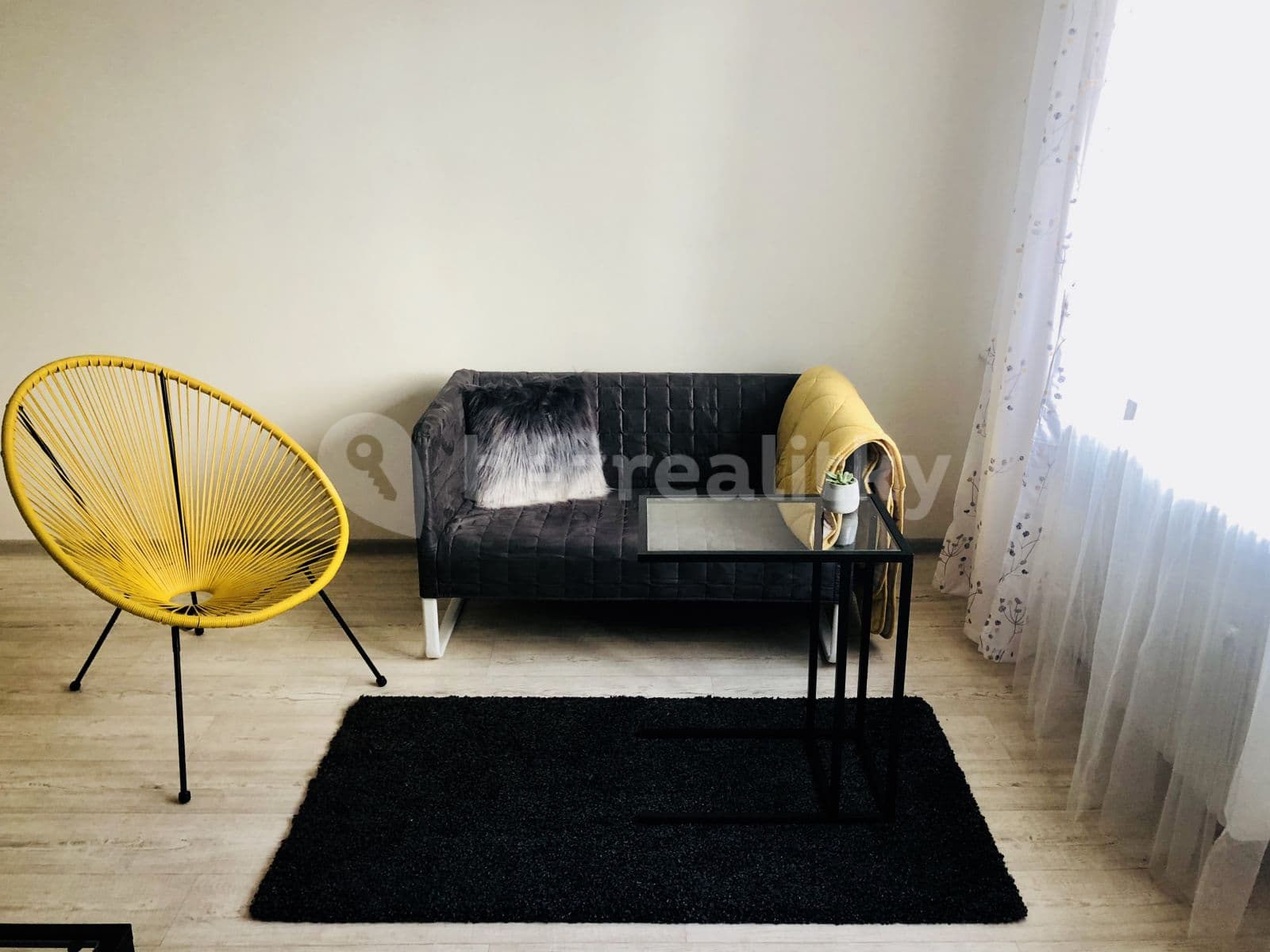 Prenájom bytu 1-izbový 24 m², 17. listopadu, Ústí nad Labem, Ústecký kraj Prenájom bytu 1-izbový 24 m², 17. listopadu, Ústí nad Labem, Ústecký kraj