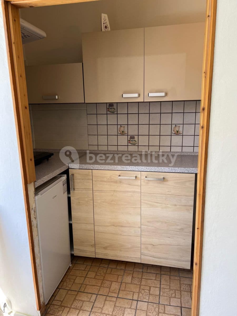 Prenájom bytu 1-izbový 24 m², 17. listopadu, Ústí nad Labem, Ústecký kraj Prenájom bytu 1-izbový 24 m², 17. listopadu, Ústí nad Labem, Ústecký kraj