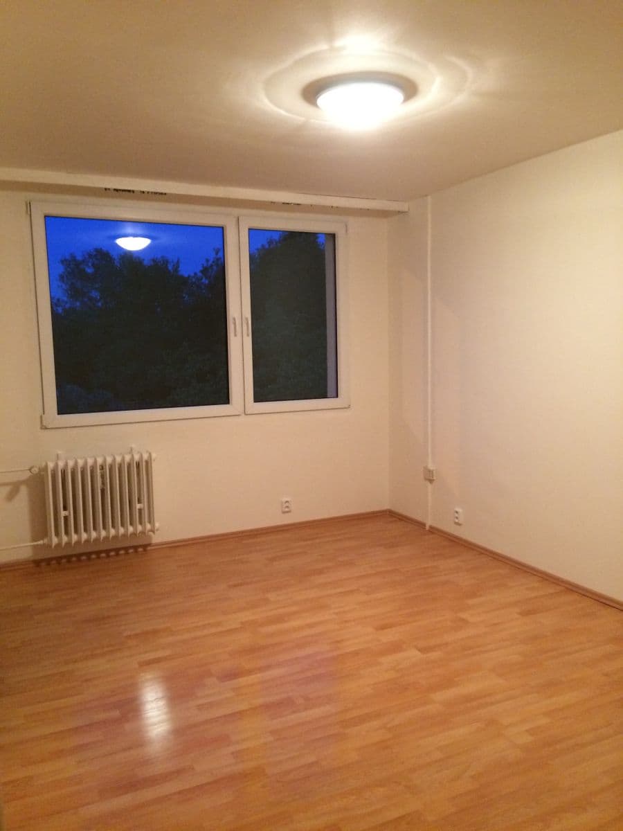 Prenájom bytu 1-izbový 34 m², Kojetická, Neratovice, Středočeský kraj Prenájom bytu 1-izbový 34 m², Kojetická, Neratovice, Středočeský kraj