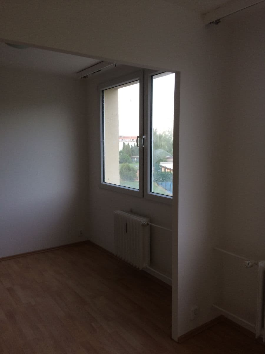 Prenájom bytu 1-izbový 34 m², Kojetická, Neratovice, Středočeský kraj Prenájom bytu 1-izbový 34 m², Kojetická, Neratovice, Středočeský kraj