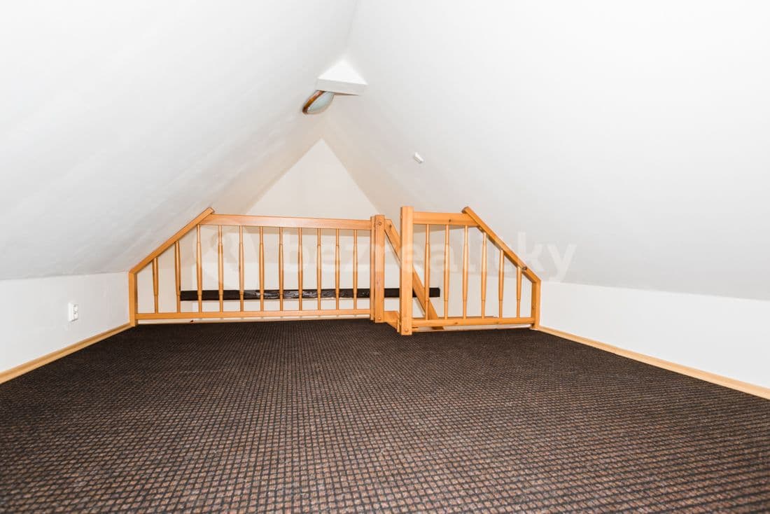 Prenájom bytu 1-izbový 39 m², Pardubická, Přelouč, Pardubický kraj Prenájom bytu 1-izbový 39 m², Pardubická, Přelouč, Pardubický kraj