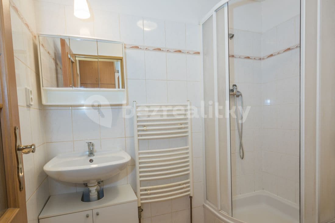 Prenájom bytu 1-izbový 39 m², Pardubická, Přelouč, Pardubický kraj Prenájom bytu 1-izbový 39 m², Pardubická, Přelouč, Pardubický kraj