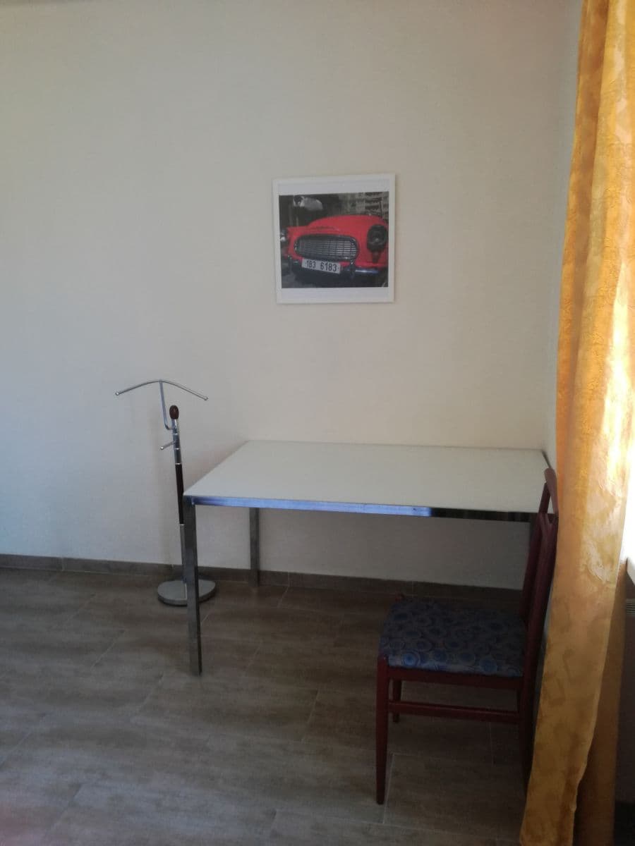 Prenájom bytu 1-izbový 22 m², U Průhonu, Praha, Praha Prenájom bytu 1-izbový 22 m², U Průhonu, Praha, Praha