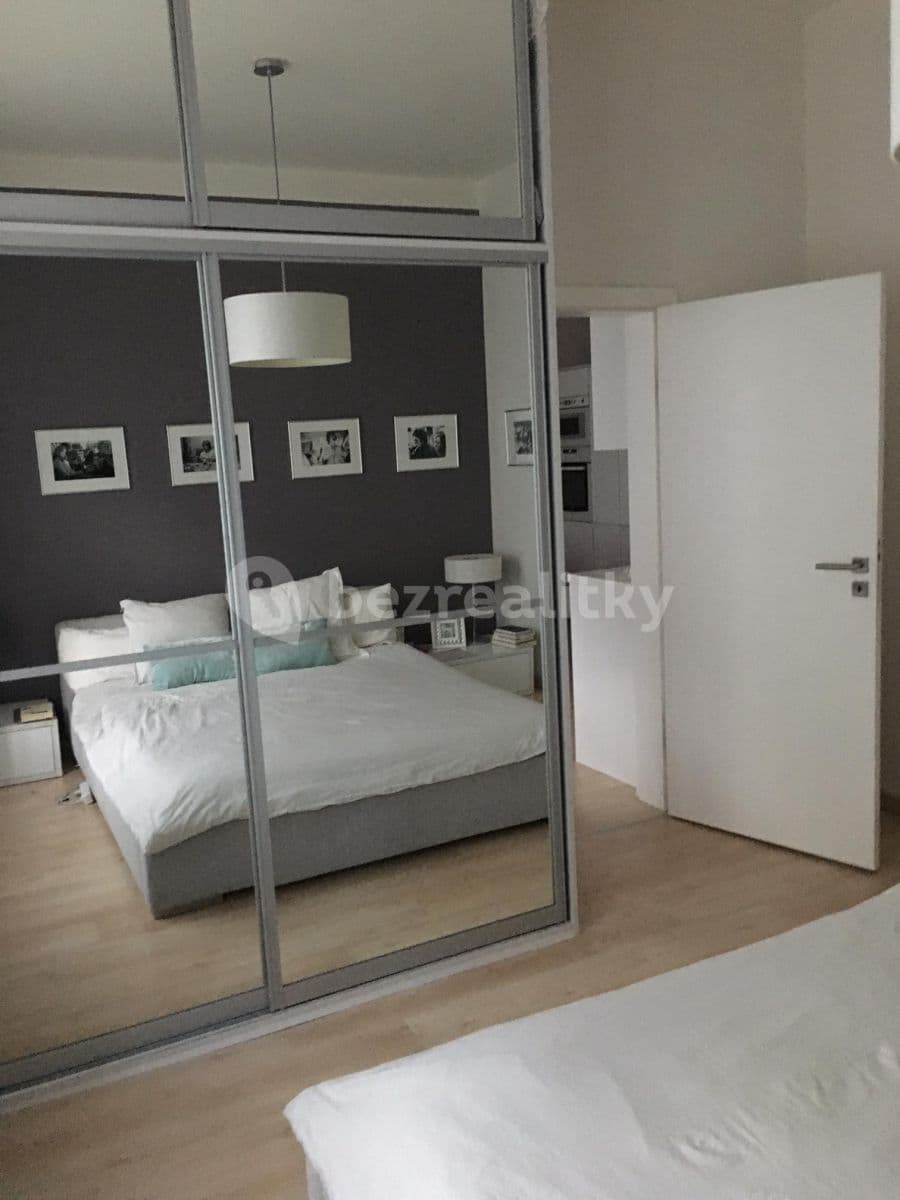 Prenájom bytu 2-izbový 50 m², Táboritská, Praha, Praha Prenájom bytu 2-izbový 50 m², Táboritská, Praha, Praha