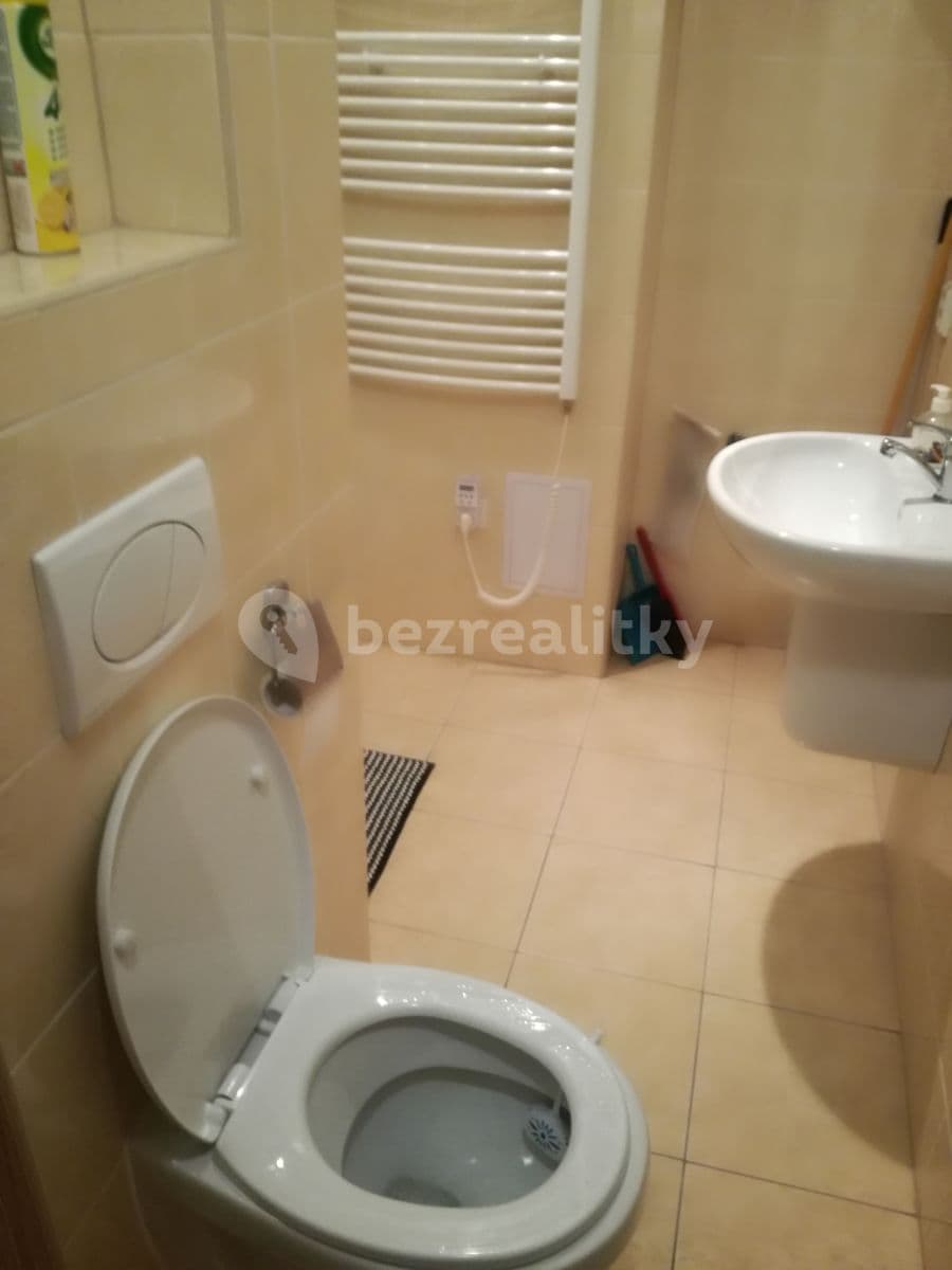 Prenájom bytu 1-izbový 28 m², Jankovcova, Praha, Praha Prenájom bytu 1-izbový 28 m², Jankovcova, Praha, Praha