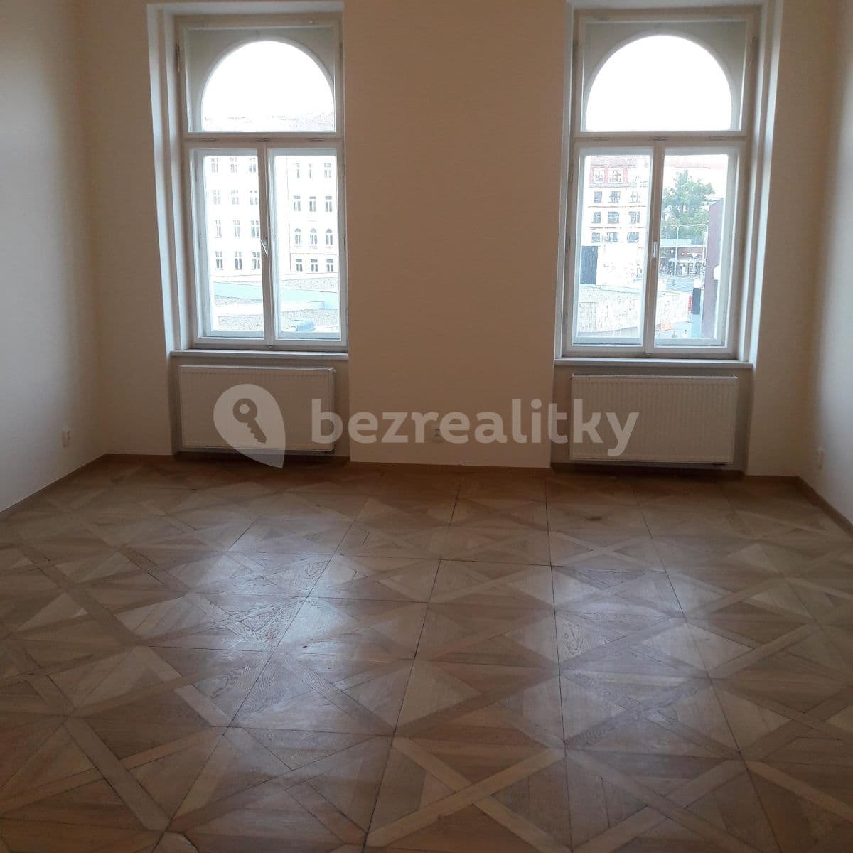 Prenájom bytu 2-izbový 74 m², Sokolovská, Praha, Praha Prenájom bytu 2-izbový 74 m², Sokolovská, Praha, Praha