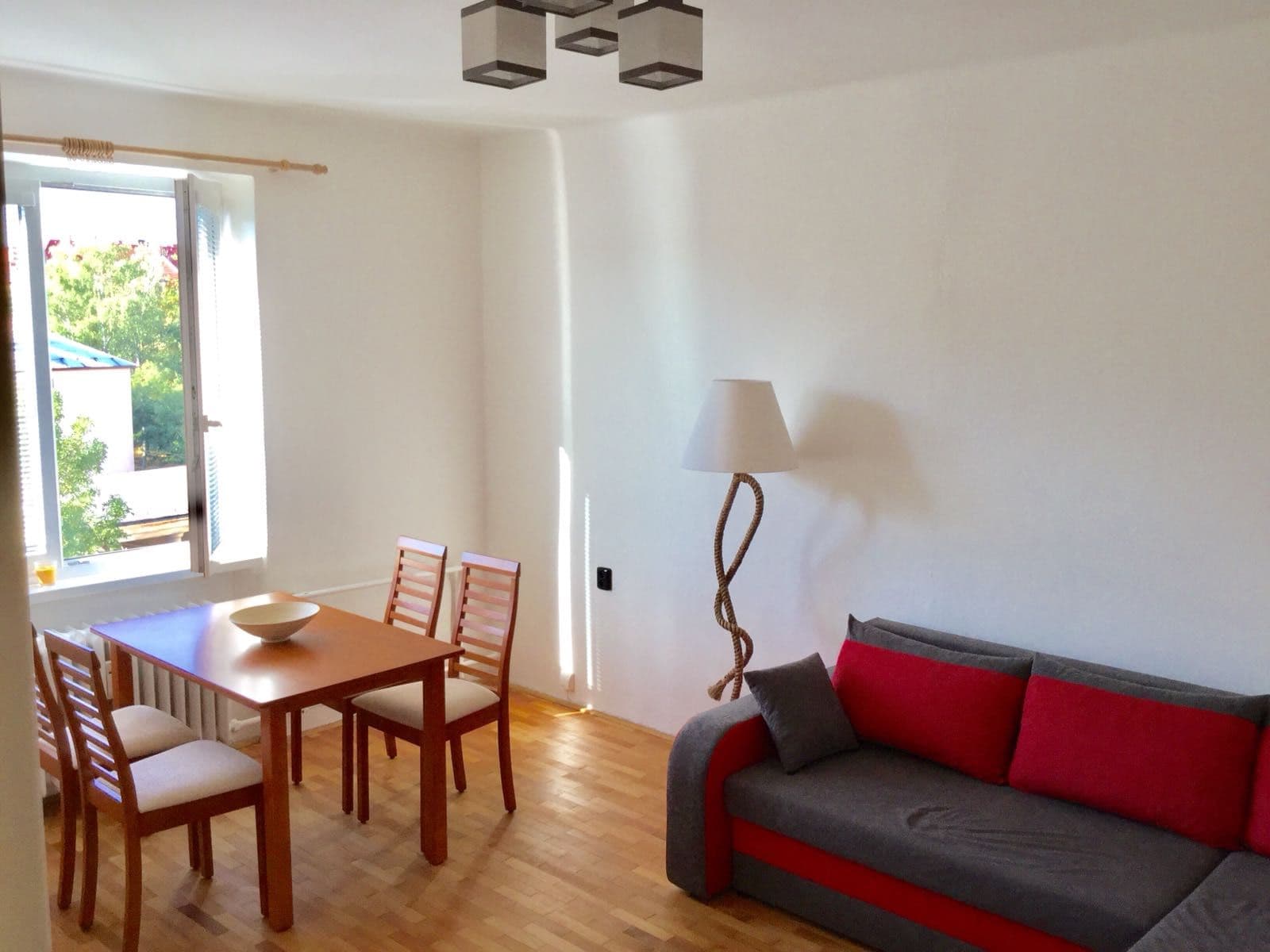 Prenájom bytu 2-izbový 54 m², Strnadova, Plzeň, Plzeňský kraj Prenájom bytu 2-izbový 54 m², Strnadova, Plzeň, Plzeňský kraj