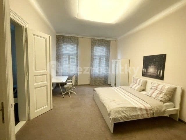 Prenájom bytu 3-izbový 120 m², Rumunská, Praha, Praha Prenájom bytu 3-izbový 120 m², Rumunská, Praha, Praha