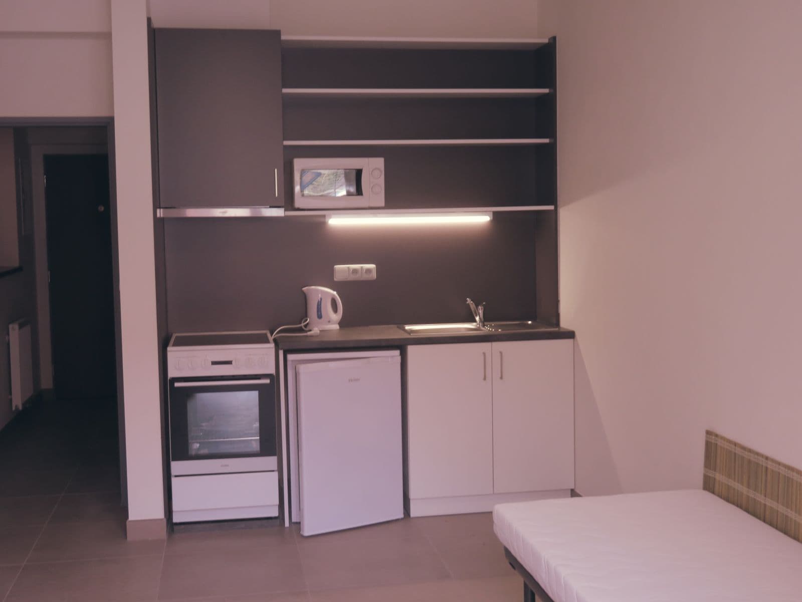 Prenájom bytu Garsoniéra 23 m², Družstevní, Kněževes, Středočeský kraj Prenájom bytu Garsoniéra 23 m², Družstevní, Kněževes, Středočeský kraj