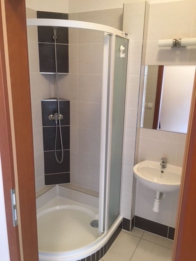 Prenájom bytu 2-izbový 41 m², Bořivojova, Praha, Praha Prenájom bytu 2-izbový 41 m², Bořivojova, Praha, Praha
