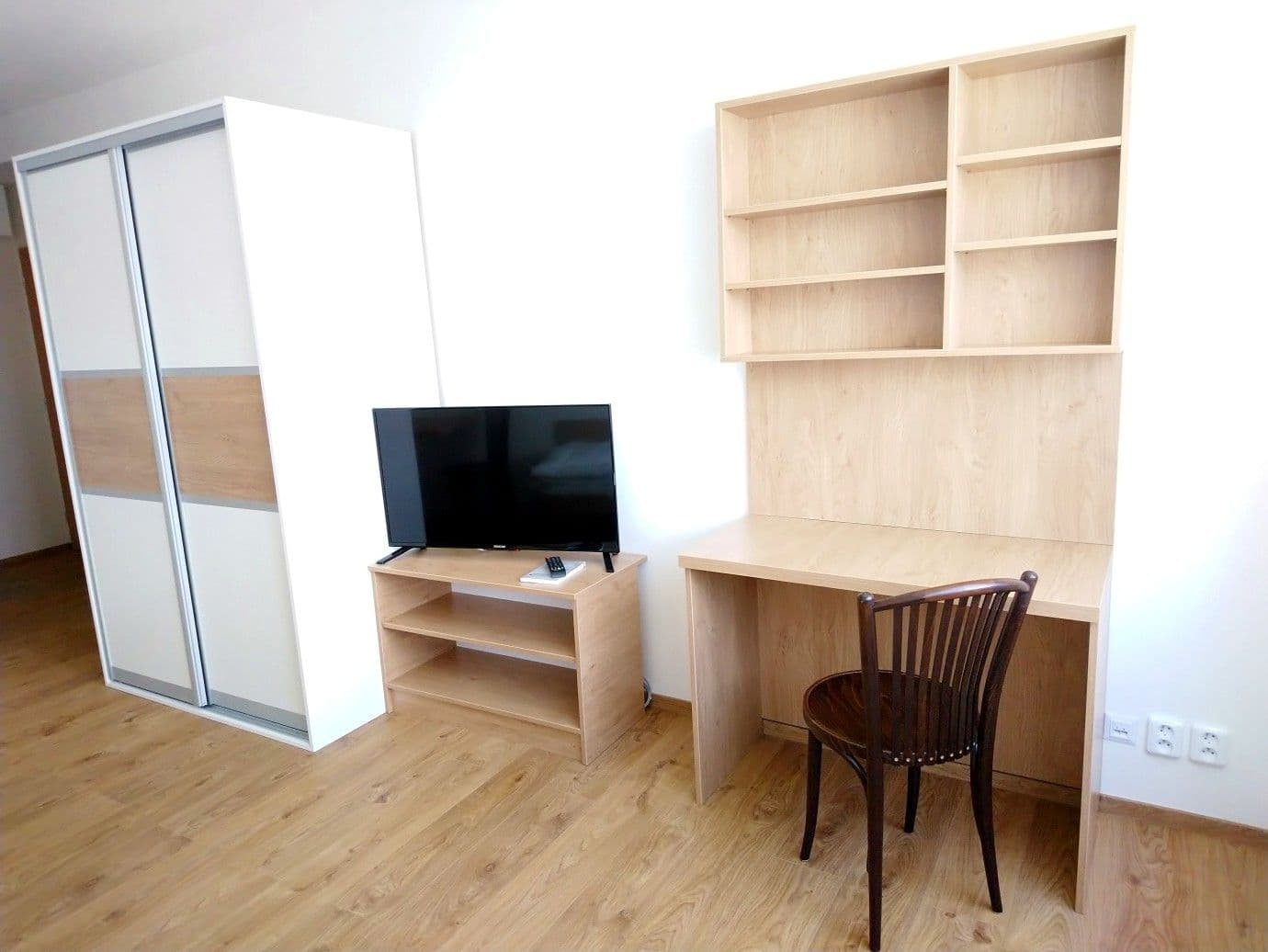 Prenájom bytu 1-izbový 25 m², Na Radosti, Praha, Praha Prenájom bytu 1-izbový 25 m², Na Radosti, Praha, Praha