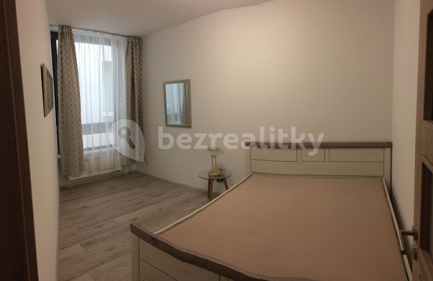 Prenájom bytu 3-izbový 94 m², Pod dvorem, Praha, Praha Prenájom bytu 3-izbový 94 m², Pod dvorem, Praha, Praha