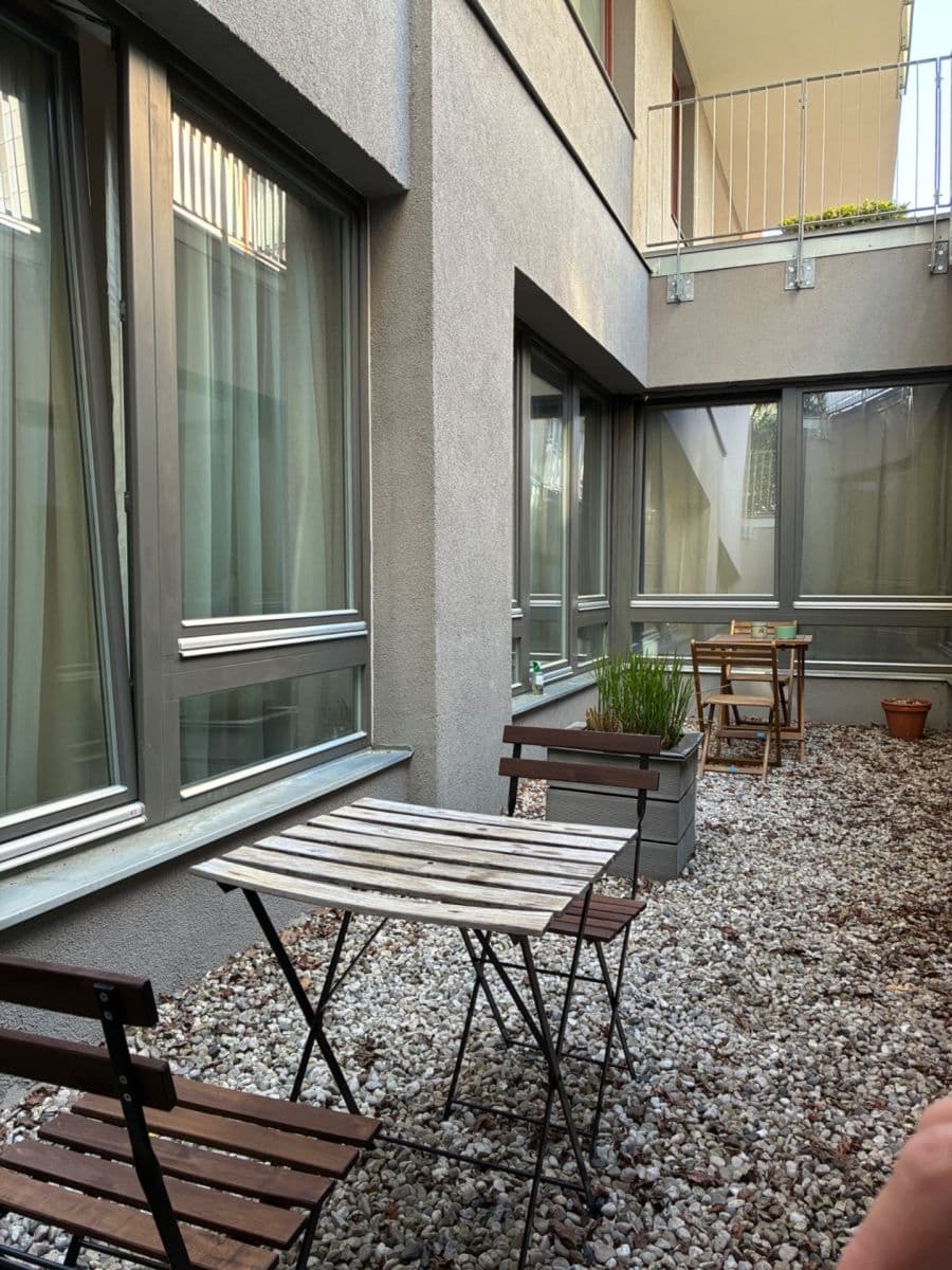 Prenájom bytu 3-izbový 94 m², Pod dvorem, Praha, Praha Prenájom bytu 3-izbový 94 m², Pod dvorem, Praha, Praha