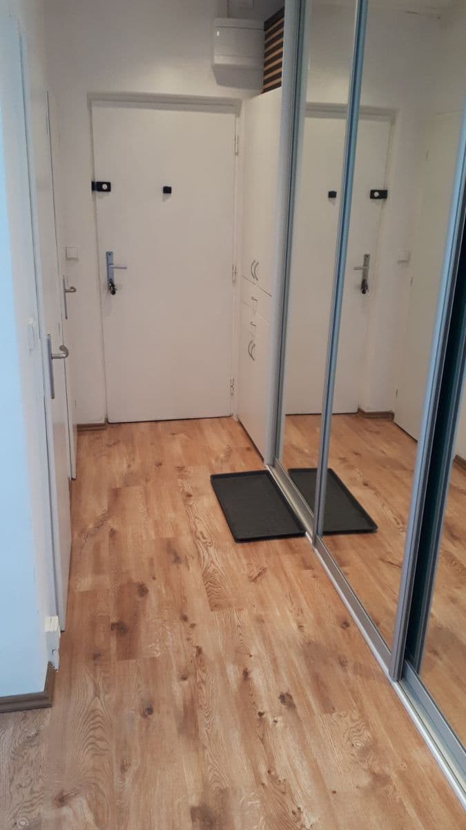 Prenájom bytu 2-izbový 59 m², Petra Křičky, Ostrava, Moravskoslezský kraj Prenájom bytu 2-izbový 59 m², Petra Křičky, Ostrava, Moravskoslezský kraj