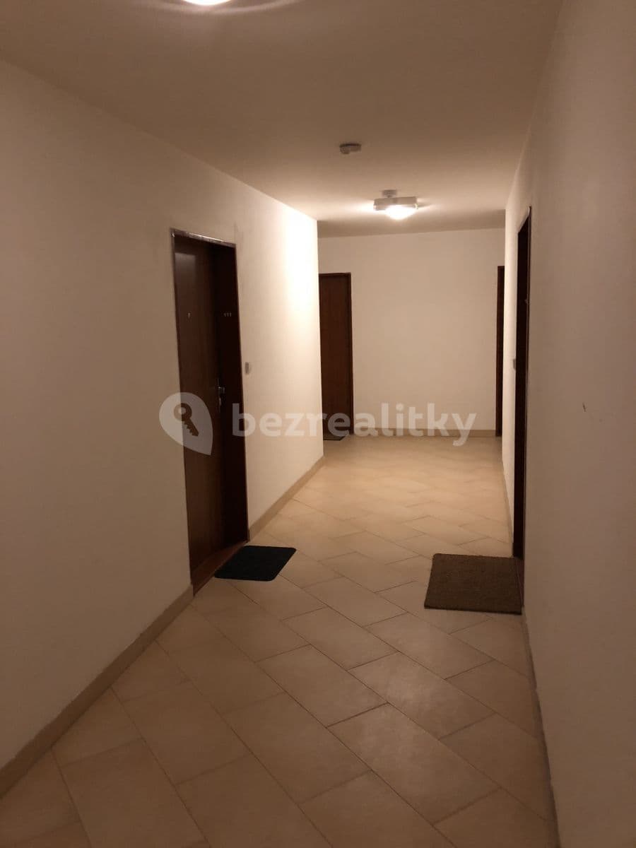 Prenájom bytu 1-izbový 39 m², Modenská, Praha, Praha Prenájom bytu 1-izbový 39 m², Modenská, Praha, Praha