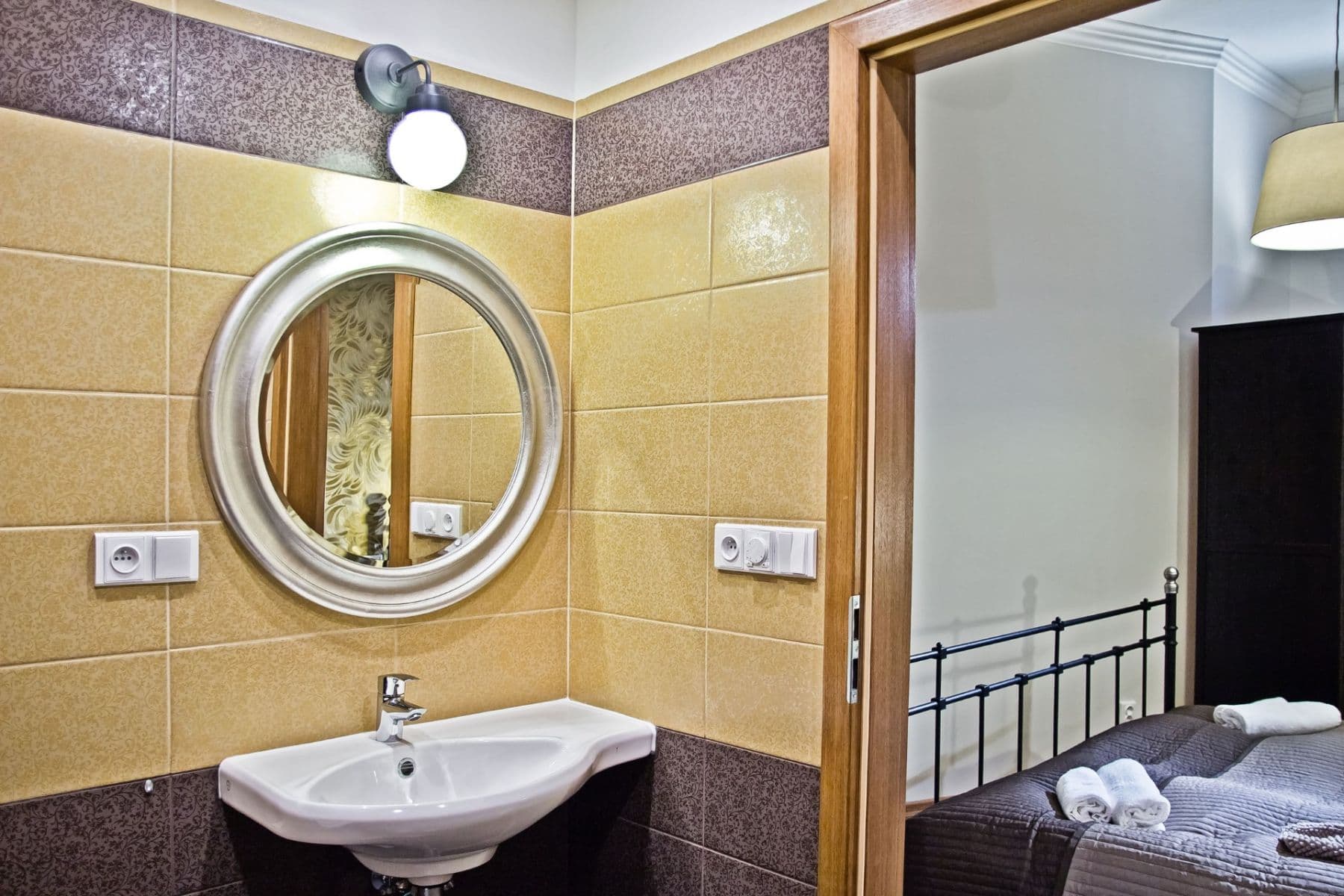 Prenájom bytu 3-izbový 50 m², Koněvova, Praha, Praha Prenájom bytu 3-izbový 50 m², Koněvova, Praha, Praha