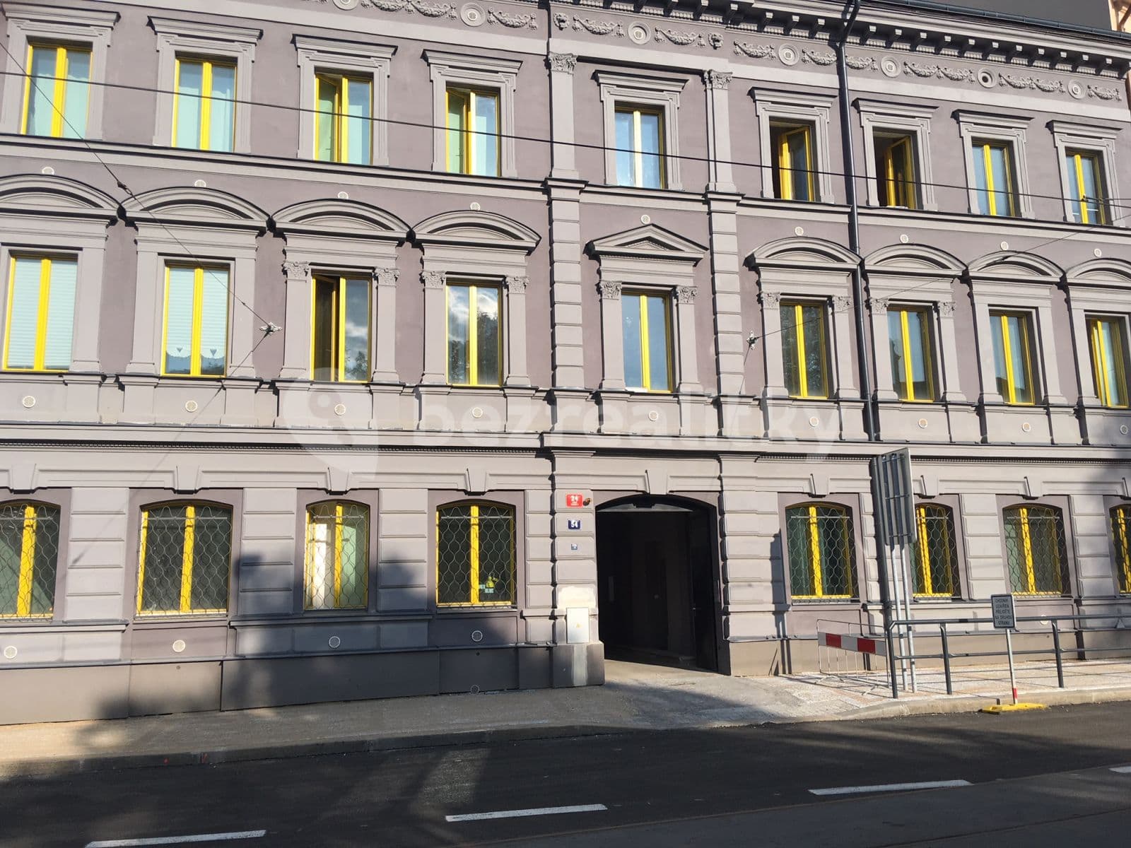 Prenájom garáže 13 m², Zenklova, Praha, Praha Prenájom garáže 13 m², Zenklova, Praha, Praha