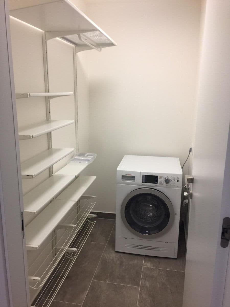 Prenájom bytu 2-izbový 58 m², Sanderova, Praha, Praha Prenájom bytu 2-izbový 58 m², Sanderova, Praha, Praha