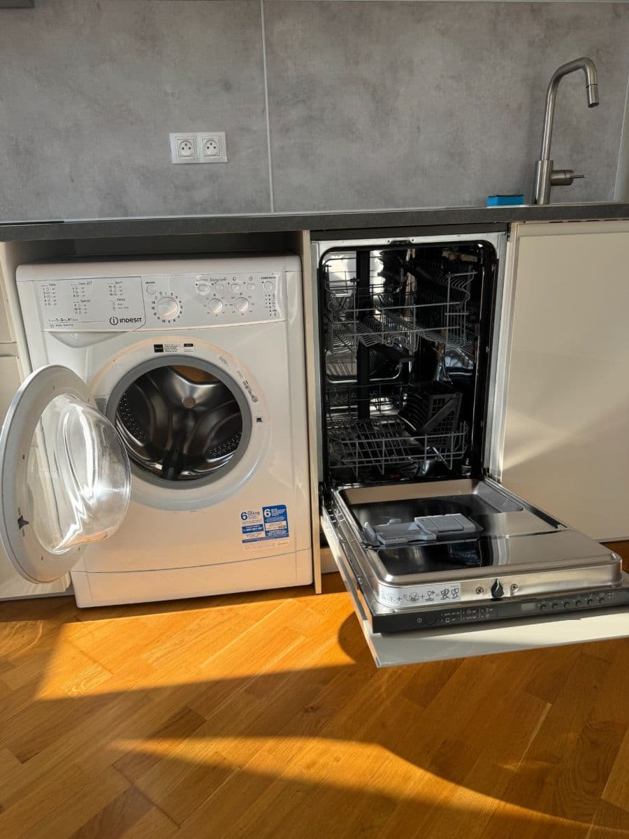 Prenájom bytu 1-izbový 25 m², Lihovarská, Praha, Praha Prenájom bytu 1-izbový 25 m², Lihovarská, Praha, Praha