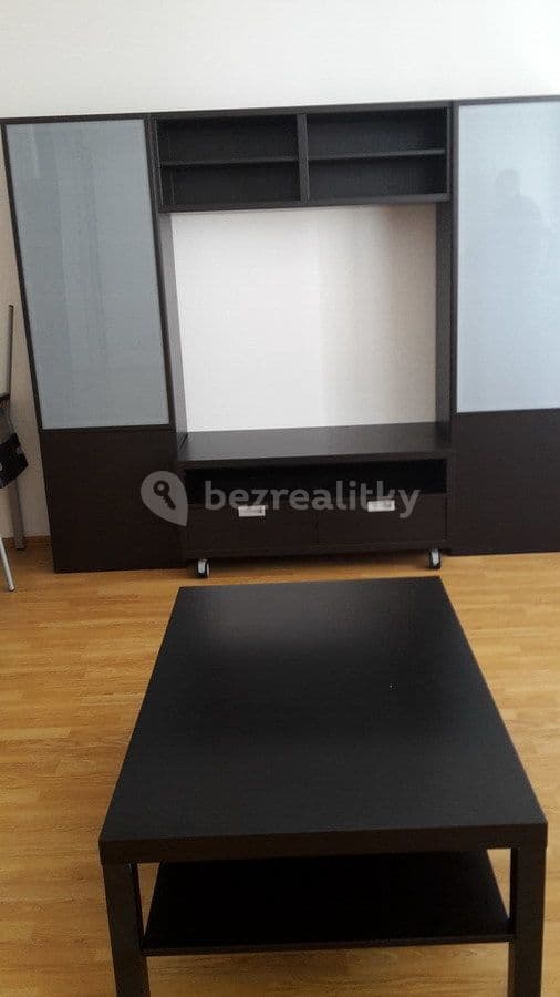 Prenájom bytu 1-izbový 49 m², Osadní, Praha, Praha Prenájom bytu 1-izbový 49 m², Osadní, Praha, Praha