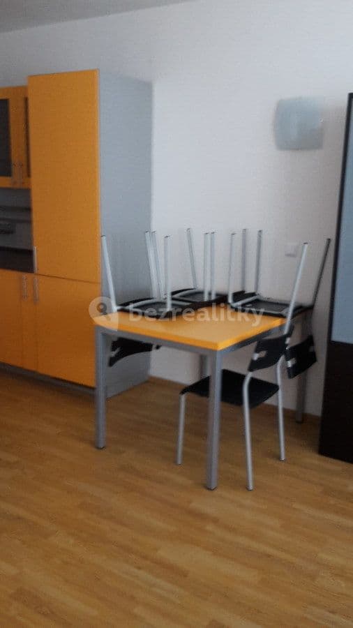Prenájom bytu 1-izbový 49 m², Osadní, Praha, Praha Prenájom bytu 1-izbový 49 m², Osadní, Praha, Praha