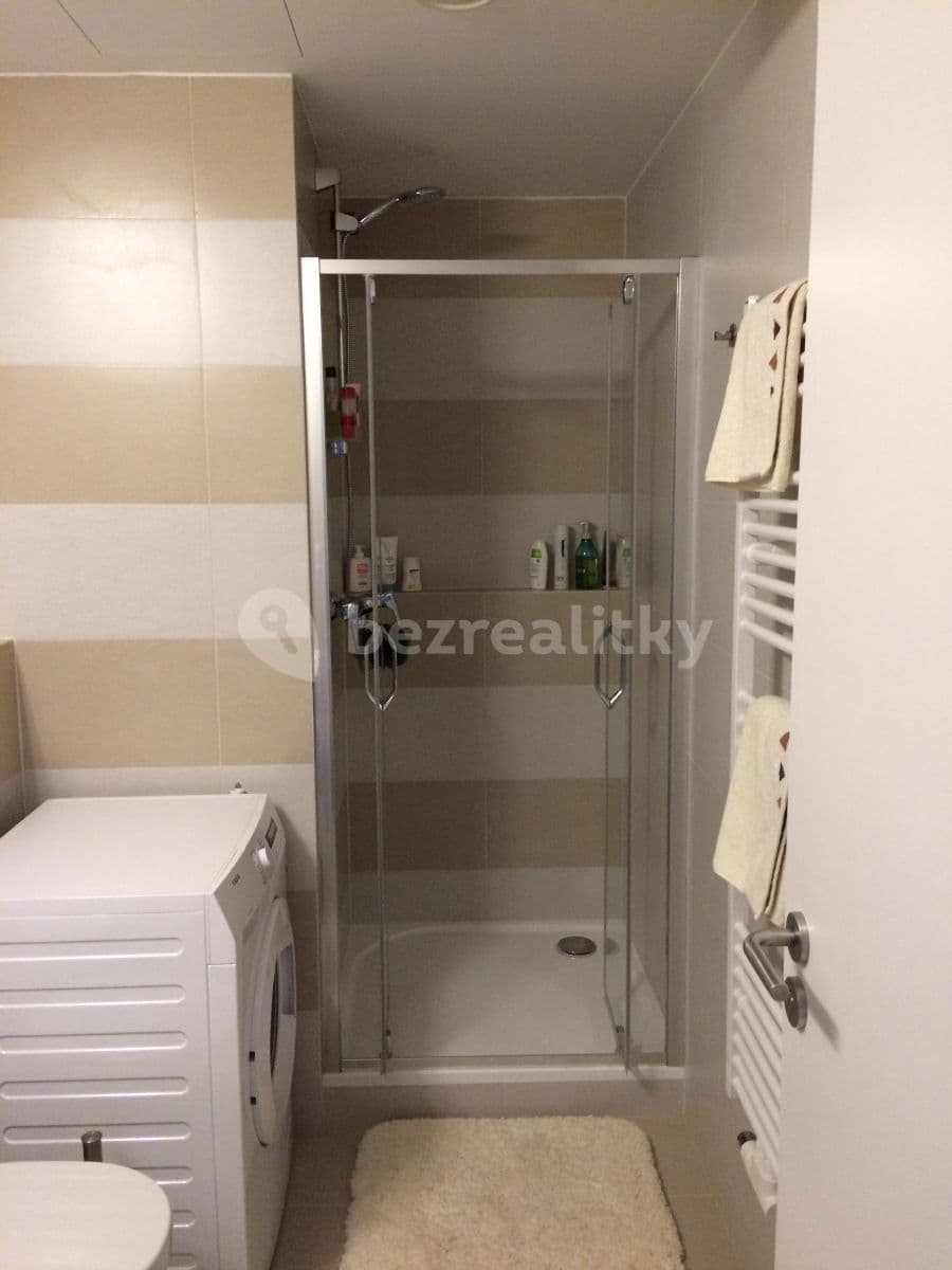 Prenájom bytu 1-izbový 34 m², Plzeňská, Praha, Praha Prenájom bytu 1-izbový 34 m², Plzeňská, Praha, Praha